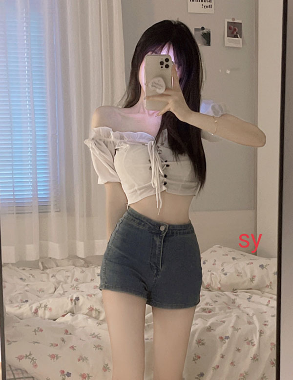 芝加哥伴游大学生